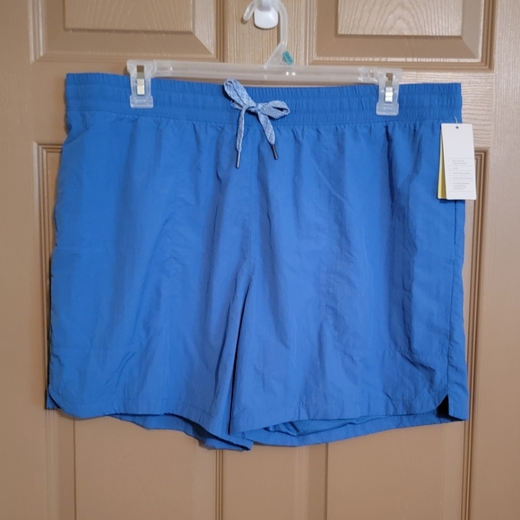 NWT Blue Men's Shorts. - Picture 1 of 2